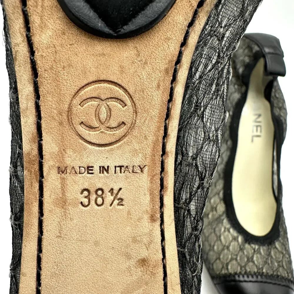 CHANEL Black Lace & Leather Elastic Heel Pumps Cap Toe IT 38.5